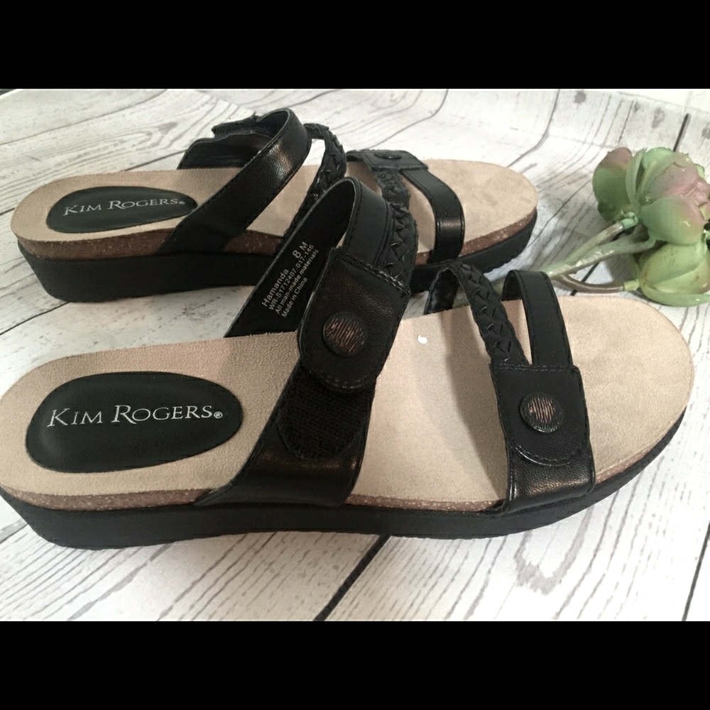 Kim Rogers sandal size 8M. NWOT